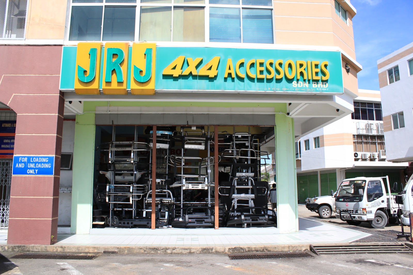 JRJ 4x4 ACCESSORIES SDN.BHD.: SHOP