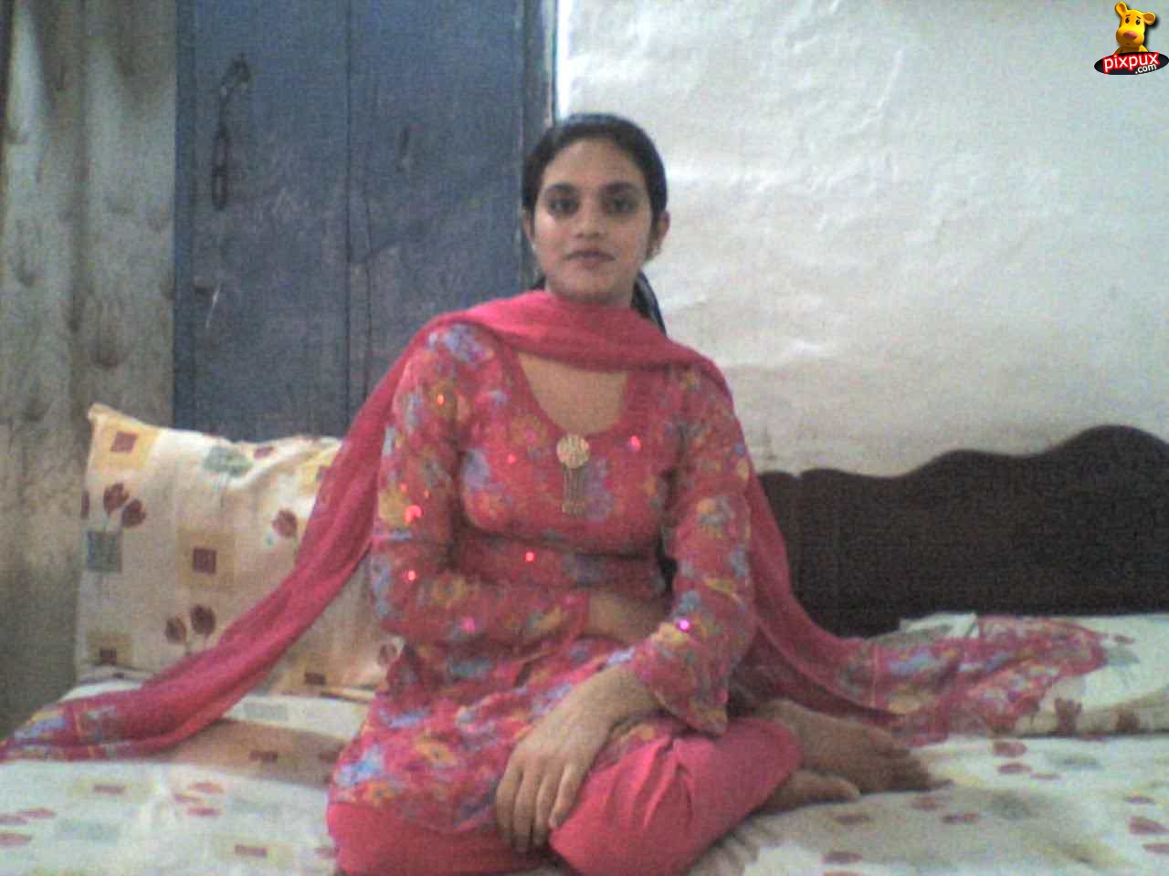 Desi Pakistani Girls In Hot Dresses  Indian Chat Room -7305