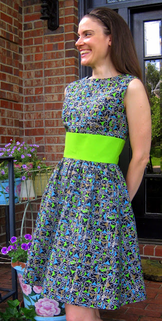 Cassie Stephens: DIY: A Mid Century Mod Dress