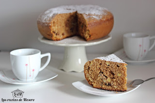 Bizcocho Integral De Pasas, Manzana Y Nueces
