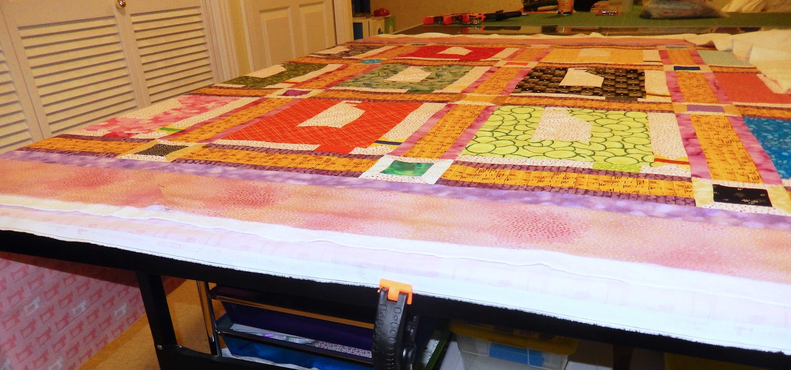 Benefits of Spray Basting Your Quilt – Faith and Fabric