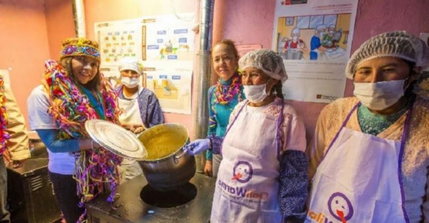 MIDIS entrega cocinas mejoradas a favor de escolares de Puno - www.midis.gob.pe MIDIS entrega cocinas mejoradas a favor de escolares de Puno - www.midis.gob.pe