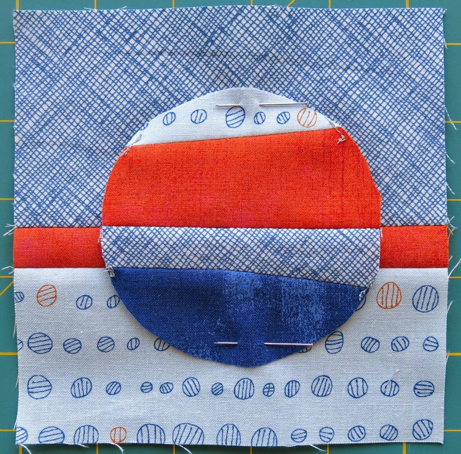 Applique circle - Work in progress - Fabrics designed by Carolyn Friedlander