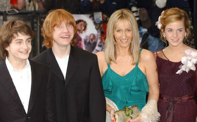 JK Rowling - από τα κουρέλια στα πλούτη