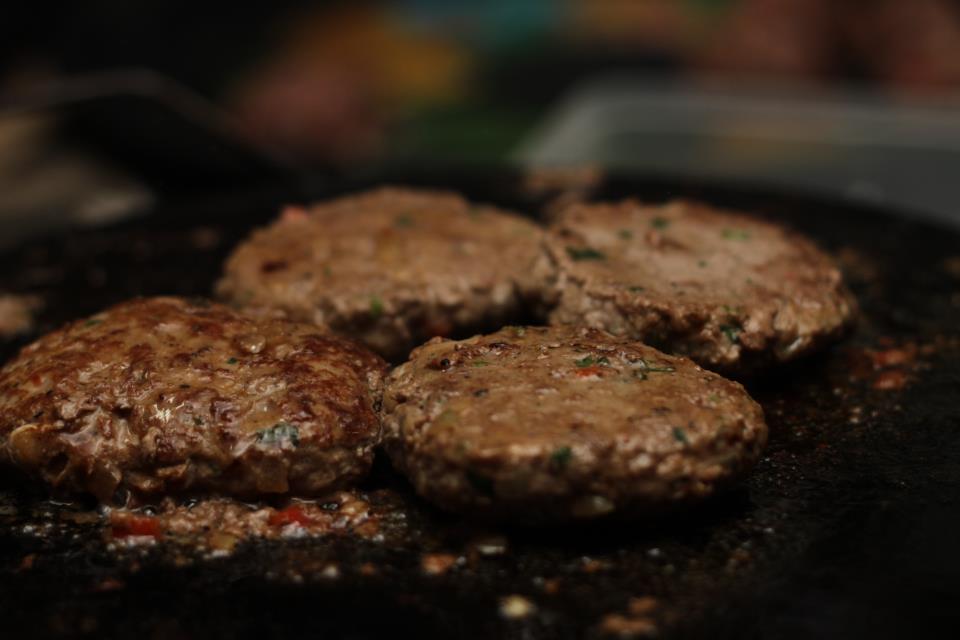 Khalila: Homemade Burger Daging Kerbau Korban