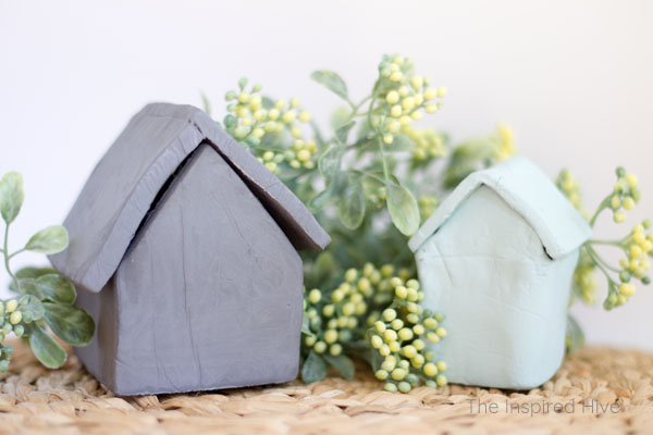 Great project idea for beginners! How to make these cute DIY air dry clay nesting houses!