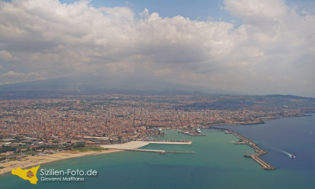 Küste von Catania aus der Luft