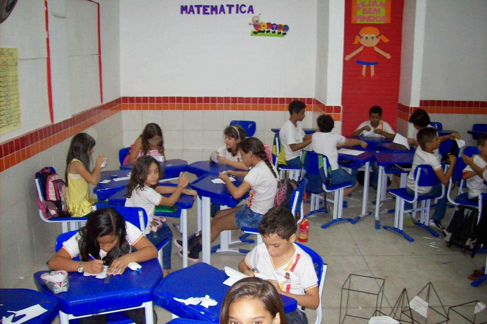 100% Matemática: Construção de sólidos geométricos - 5° Ano A - Escola ...