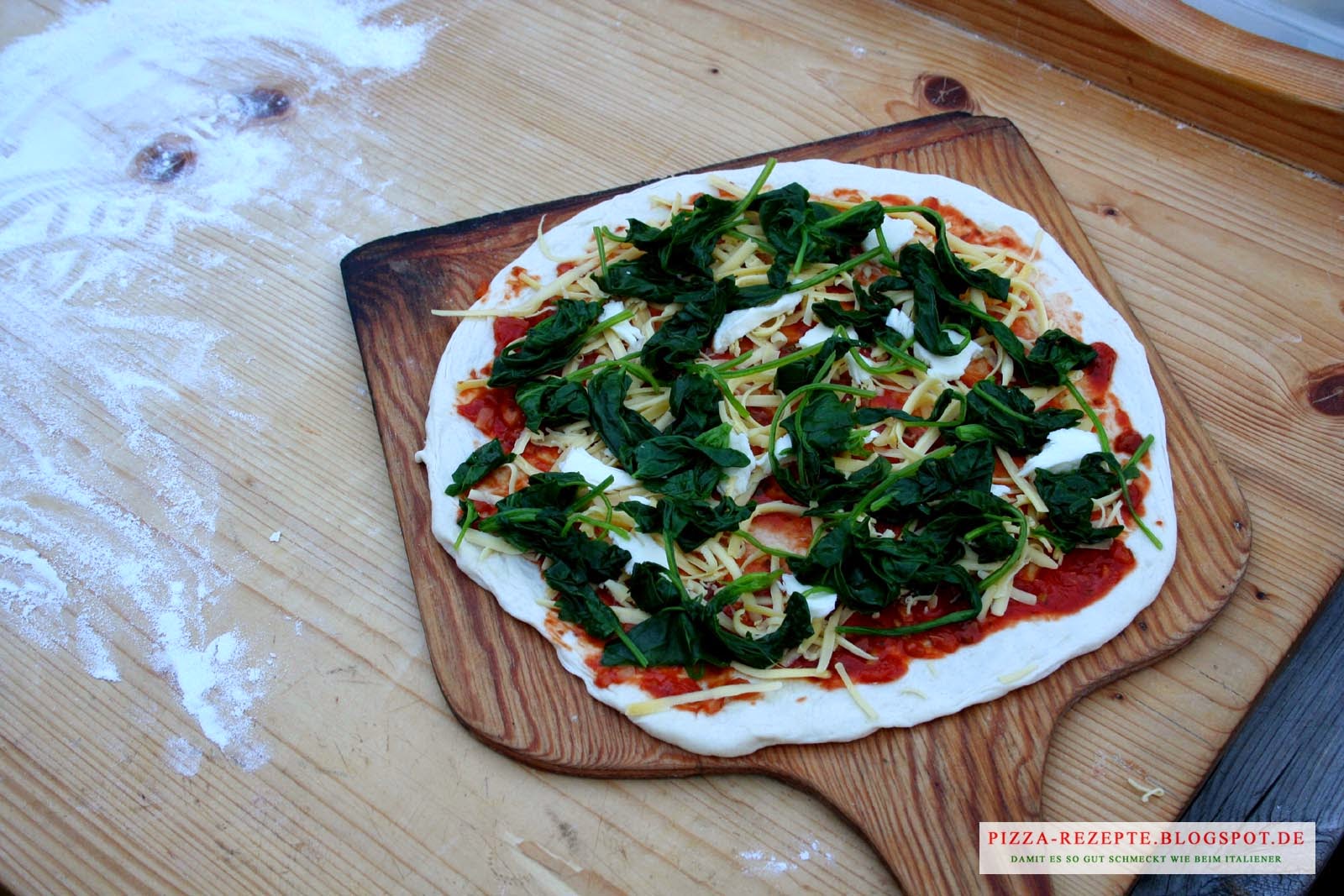 Pizza Spinat mit Ei | Pizza Rezepte - italienische Pizza zu Hause ...
