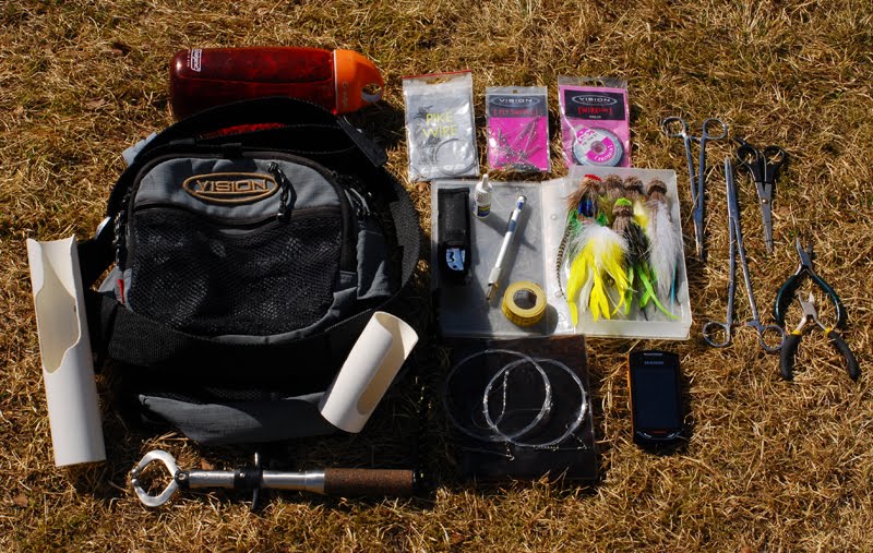 Pike fly-fishing articles: Essentials
