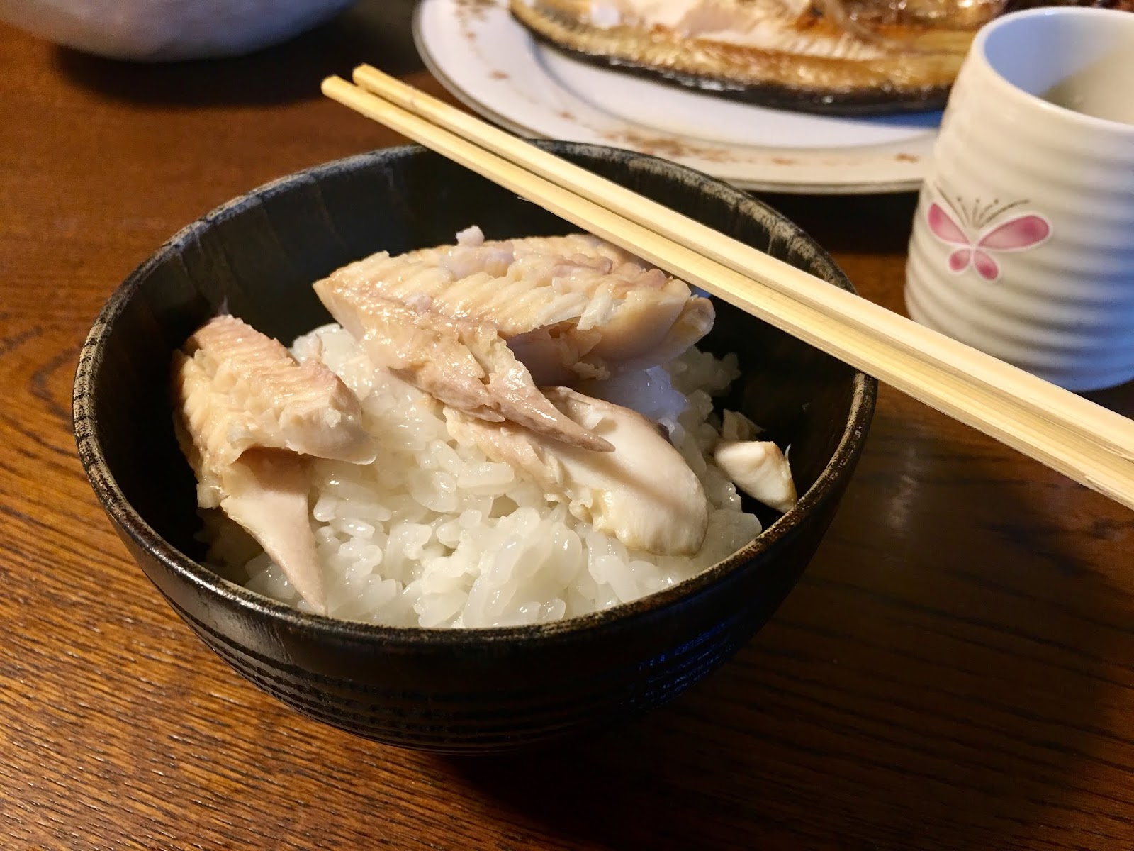 Pastanjauhantaa: Hokke-kalaa ja japanilaista riisiä kotikeittiössä