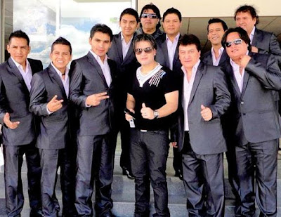 Grupo Néctar Foto del Grupo Néctar posando parados