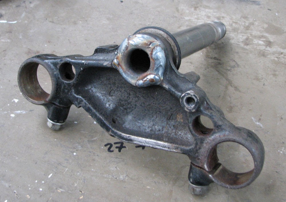 Crispy Cycles Triple clamp swap from CB750 to XL500S