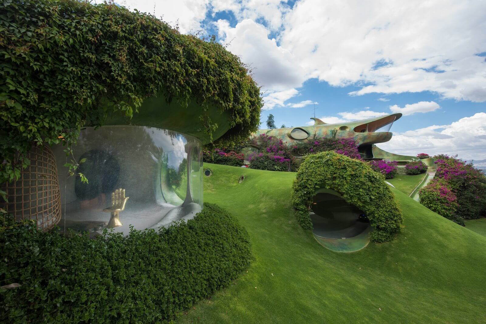 Mesmerizing Pictures Of An Underground Hobbit Style House