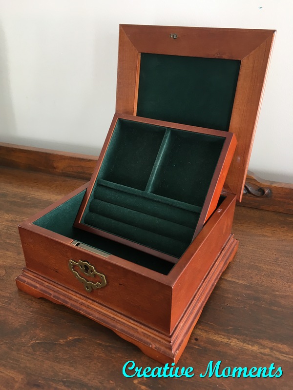 Bombay Farmhouse White Jewelry Chest