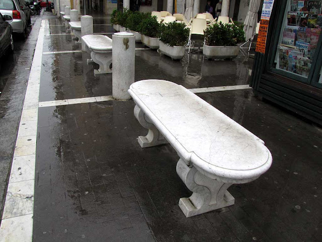 Benches, piazza Grande, Livorno