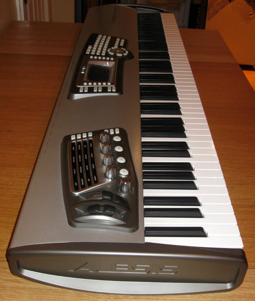 MATRIXSYNTH Alesis Fusion 8HD Synth Workstation