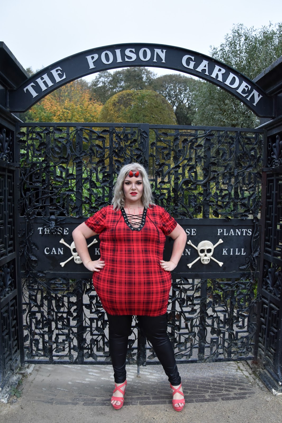 Plus Size Devil Outfit from Yours Clothing worn at The Alnwick Garden by UK Blogger WhatLauraLoves