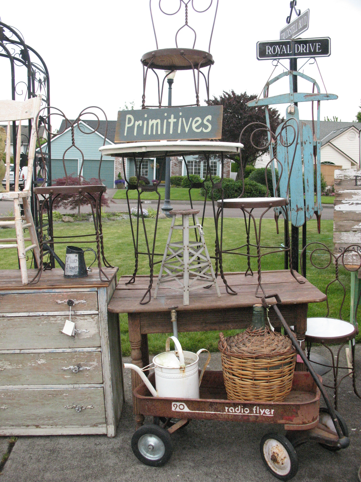 DAIRY FARM ANTIQUES Dairy Farm Antiques at Portland EXPO Center