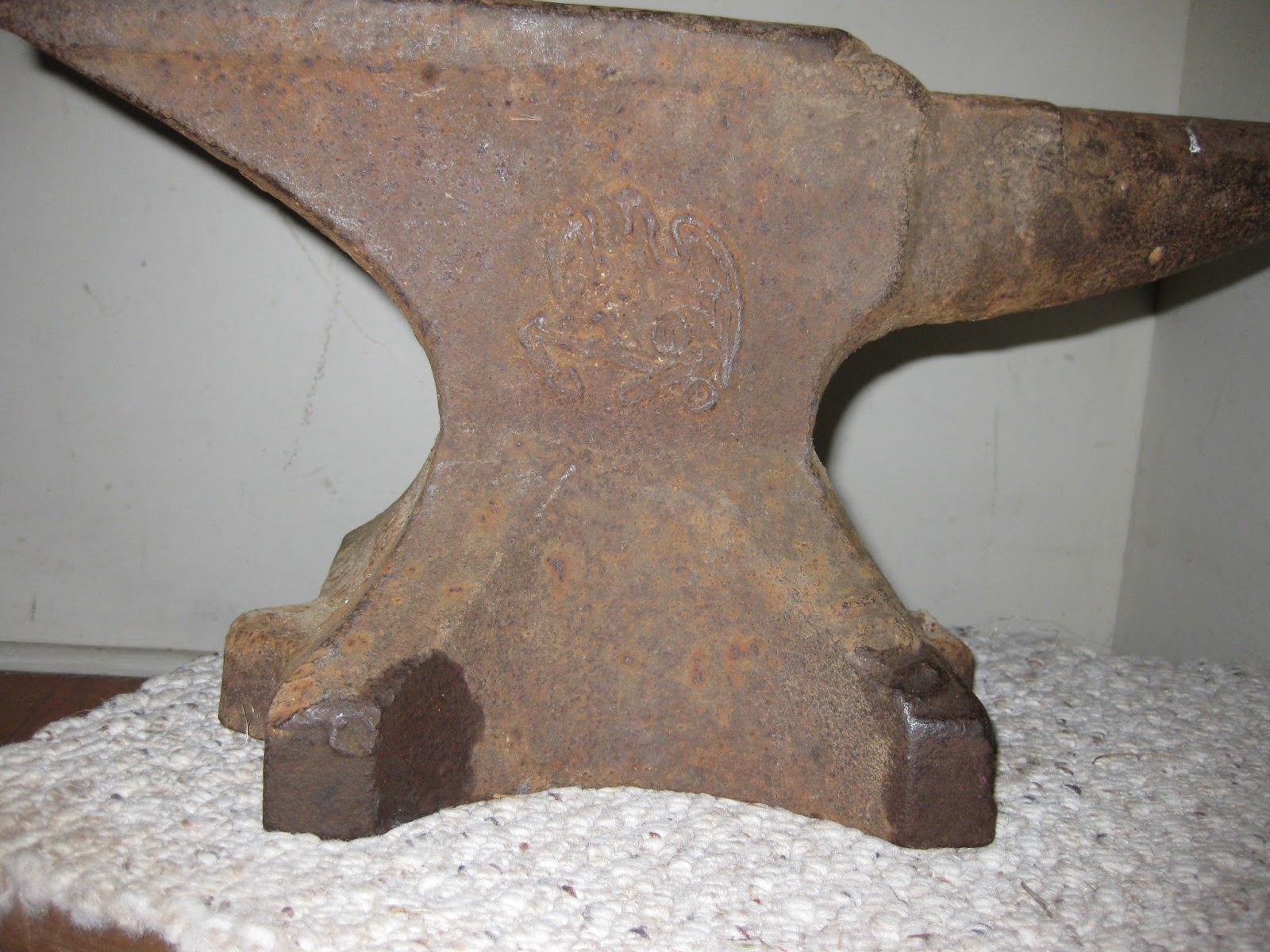 Vicksburg's Adolph Rose Antique Shop LARGE FISHER ANVIL
