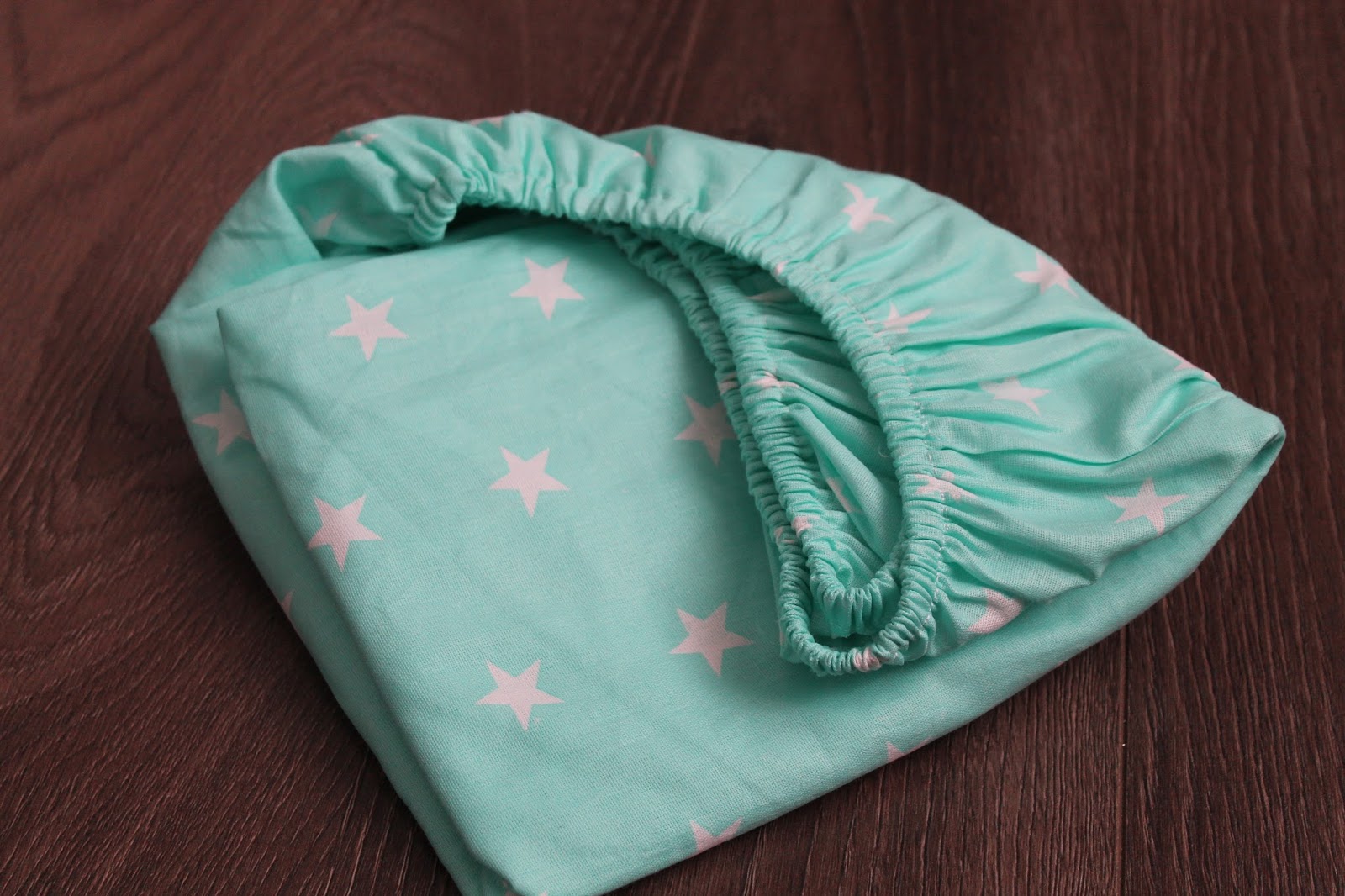 Like no other: Мятная простынь