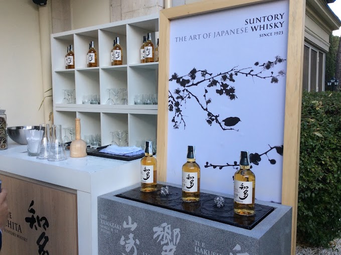 También existe el Whisky japonés: The Chita