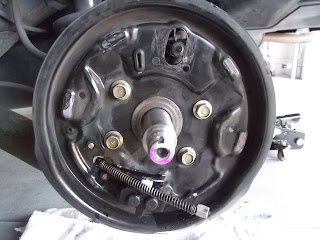 Omid's DIY web log: 2002 Honda Civic HX Rear Drum Brake & Wheel