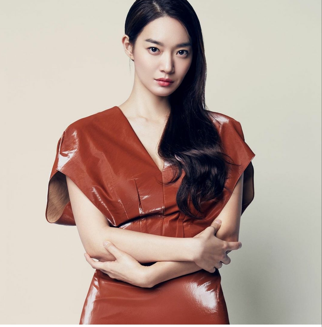 Shin Min-A. 