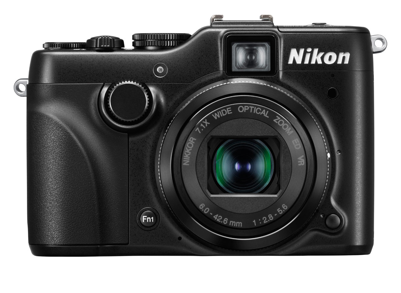  Nikon CoolPix P7100  caratteristiche e galleria di immagini 