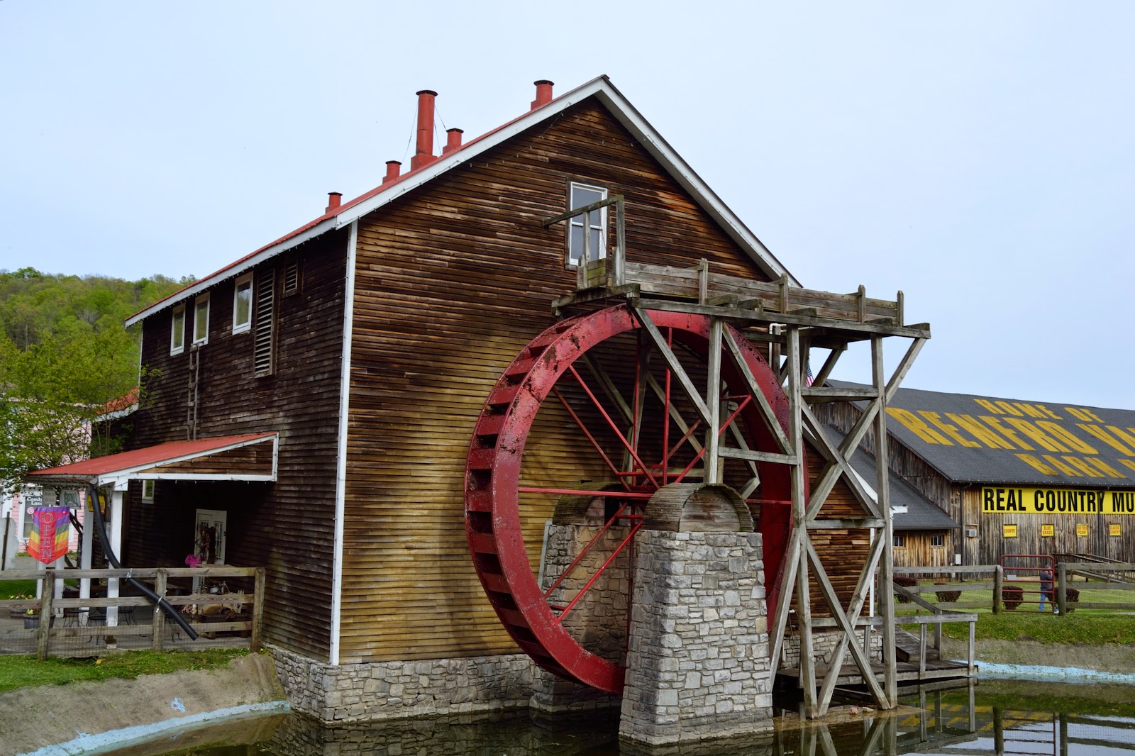 No Bad Days RVing: RV Park Scoop - Renfro Valley RV Park (Renfro Valley