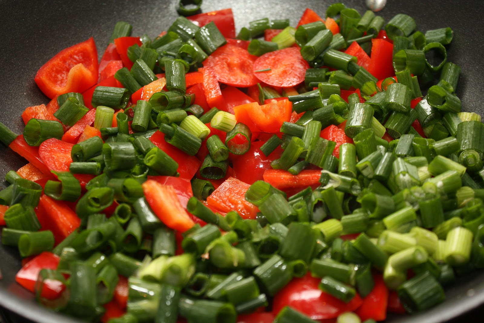 more than 9 to 5...my life as "Mom": Quick and Easy Family-Favorite Meals