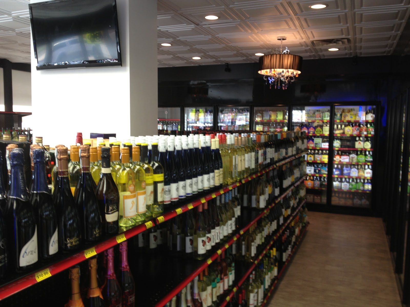 Chevanston Rogers Park Red Violin Wine & Spirits Is Open