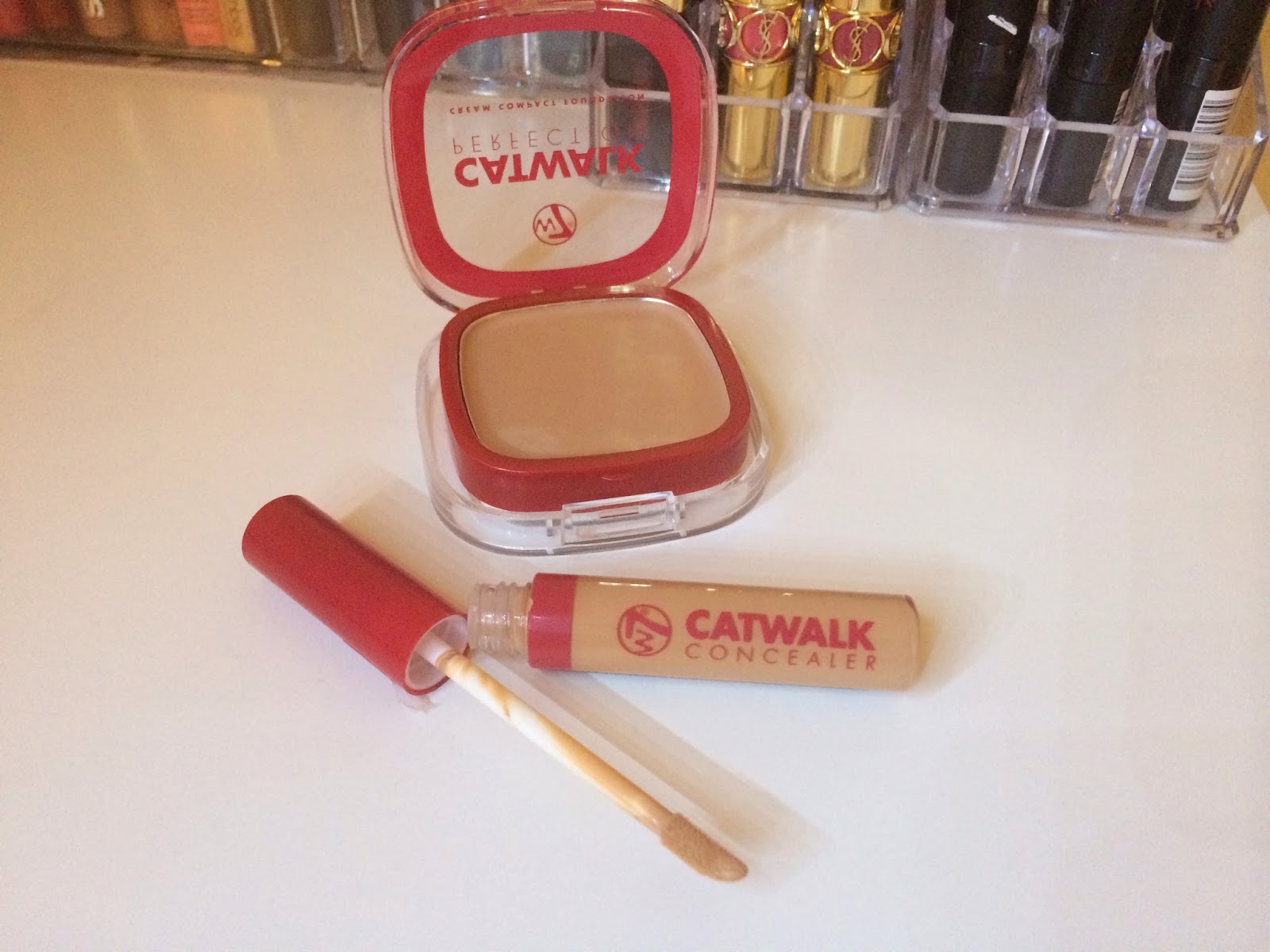 Glamourelle : W7 Catwalk Foundation And Concealer Review!