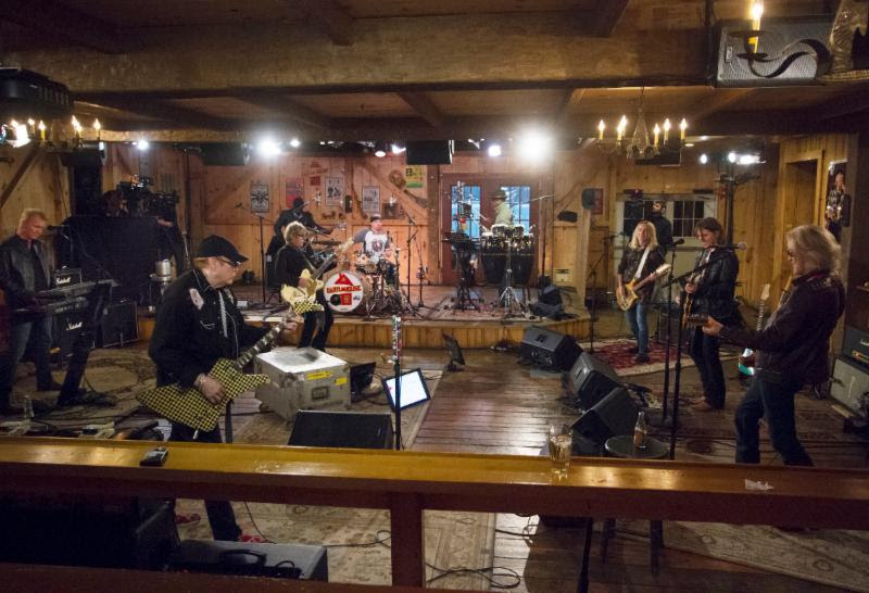 Quirky NY Chick Live From Daryl's House Returns Tonight on MTV Live