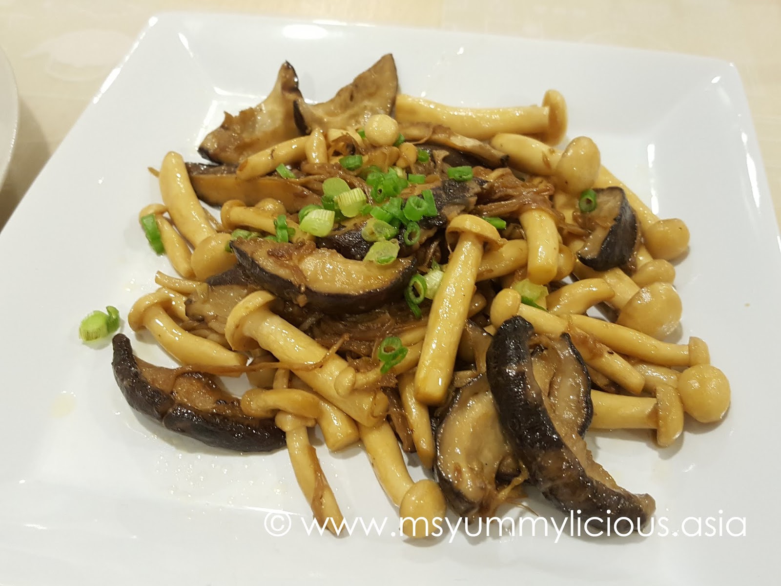 Stirfry Mushrooms with Butter and Soy Sauce Yummylicious + Babylicious
