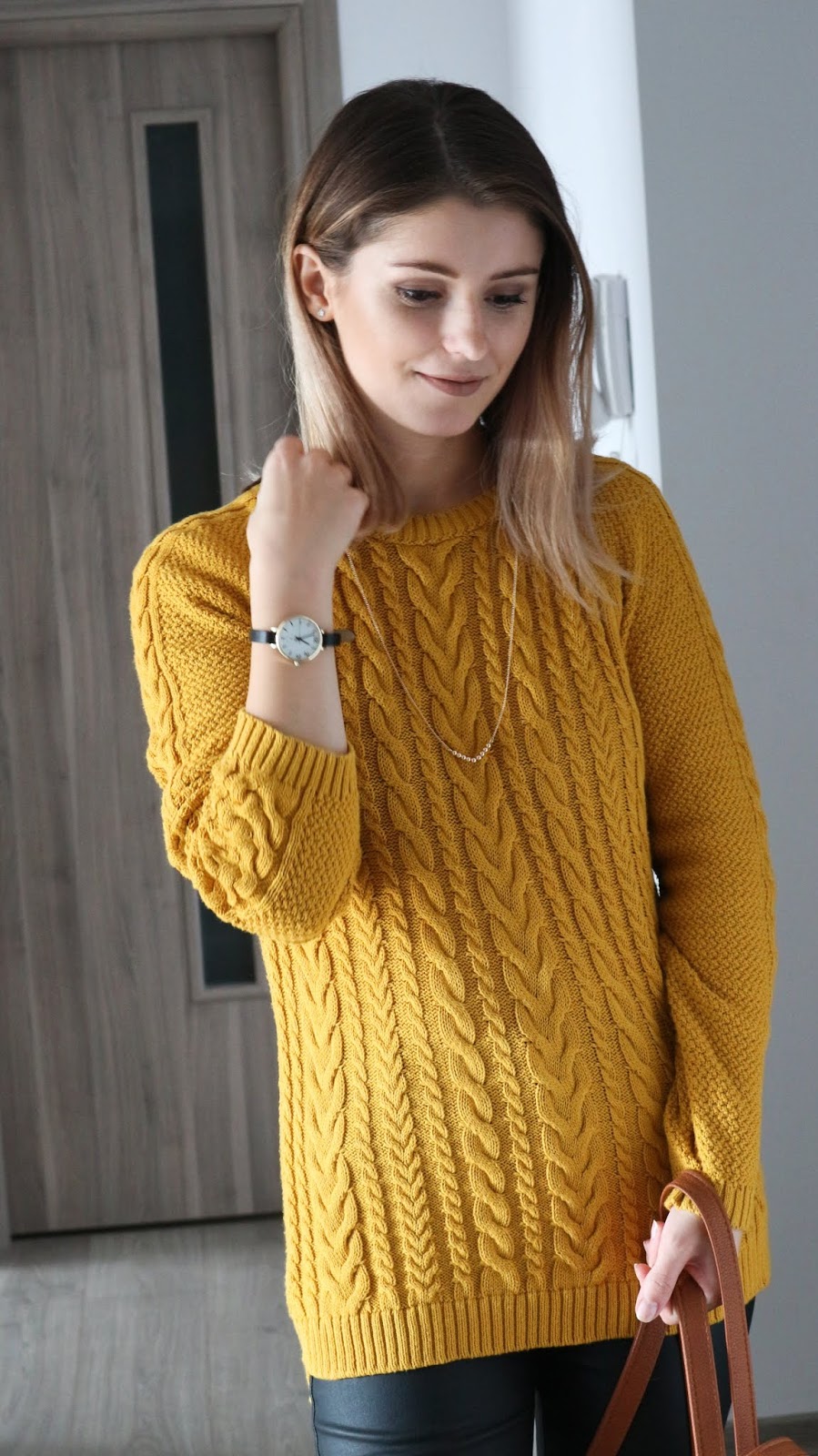 mustard sweater outfit with accessories