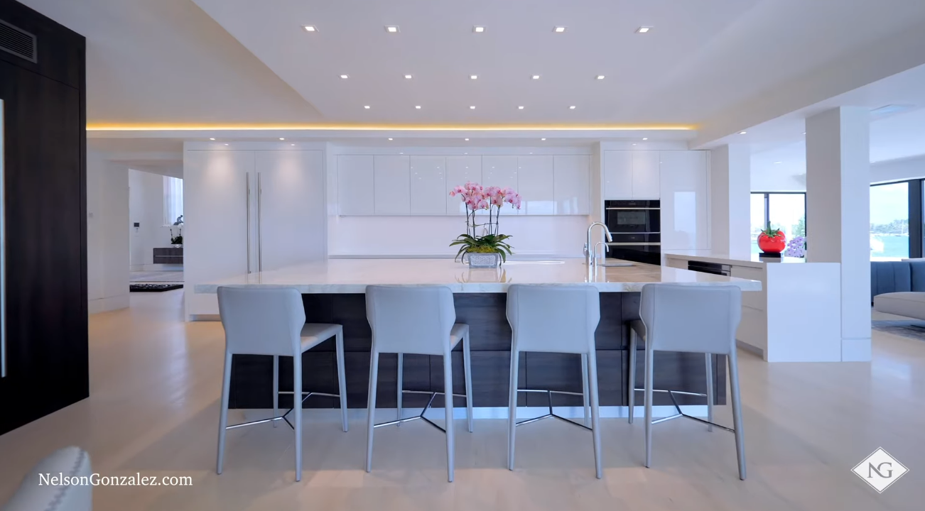 70 Photos vs. TOP 10 PROPERTIES OF THE WEEK | JOSH ALTMAN | REAL ESTATE | EPISODE #17 - Luxury Home & Interior Design Video Tour 70 Photos vs. TOP 10 PROPERTIES OF THE WEEK | JOSH ALTMAN | REAL ESTATE | EPISODE #17 - Luxury Home & Interior Design Video Tour