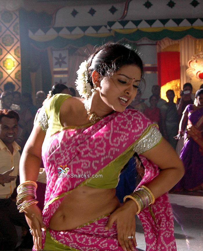 Other Actresses Tamil Actress Sneha navel showing in