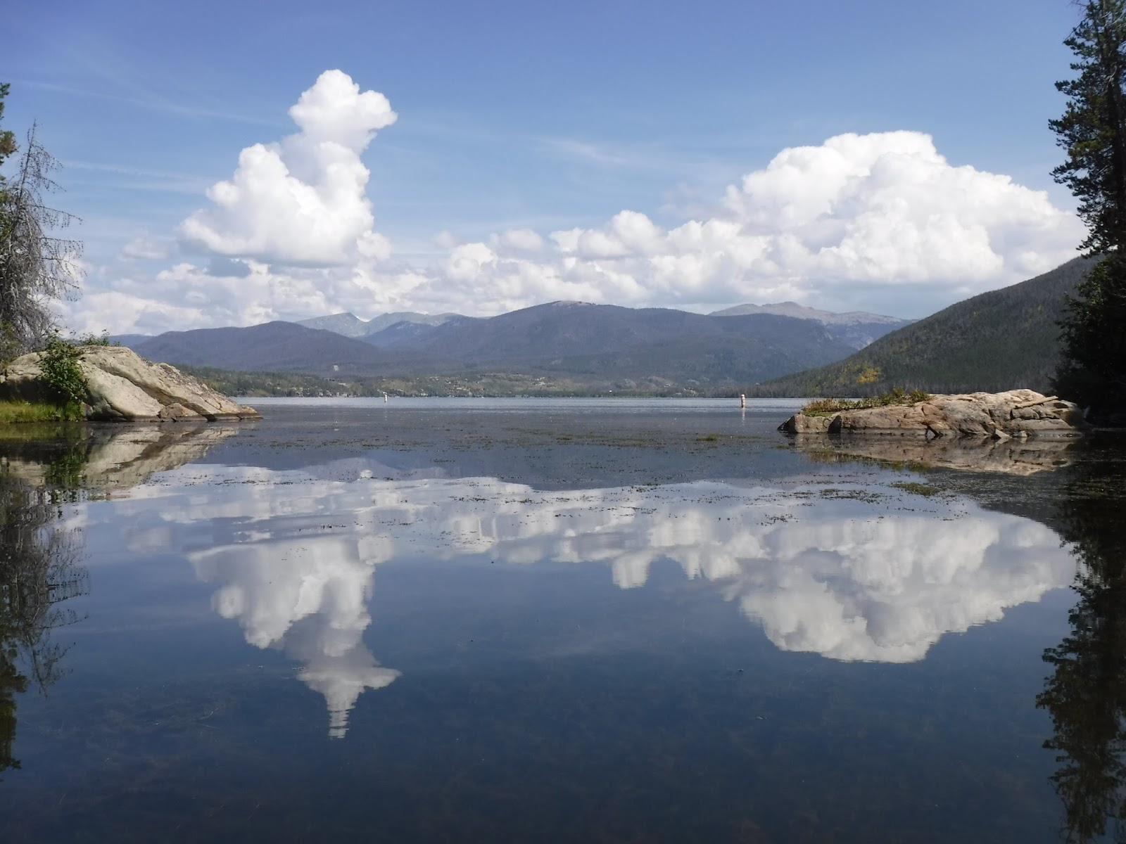Dave'n'Kathy's Vagabond Blog Paddling Shadow Mountain Lake