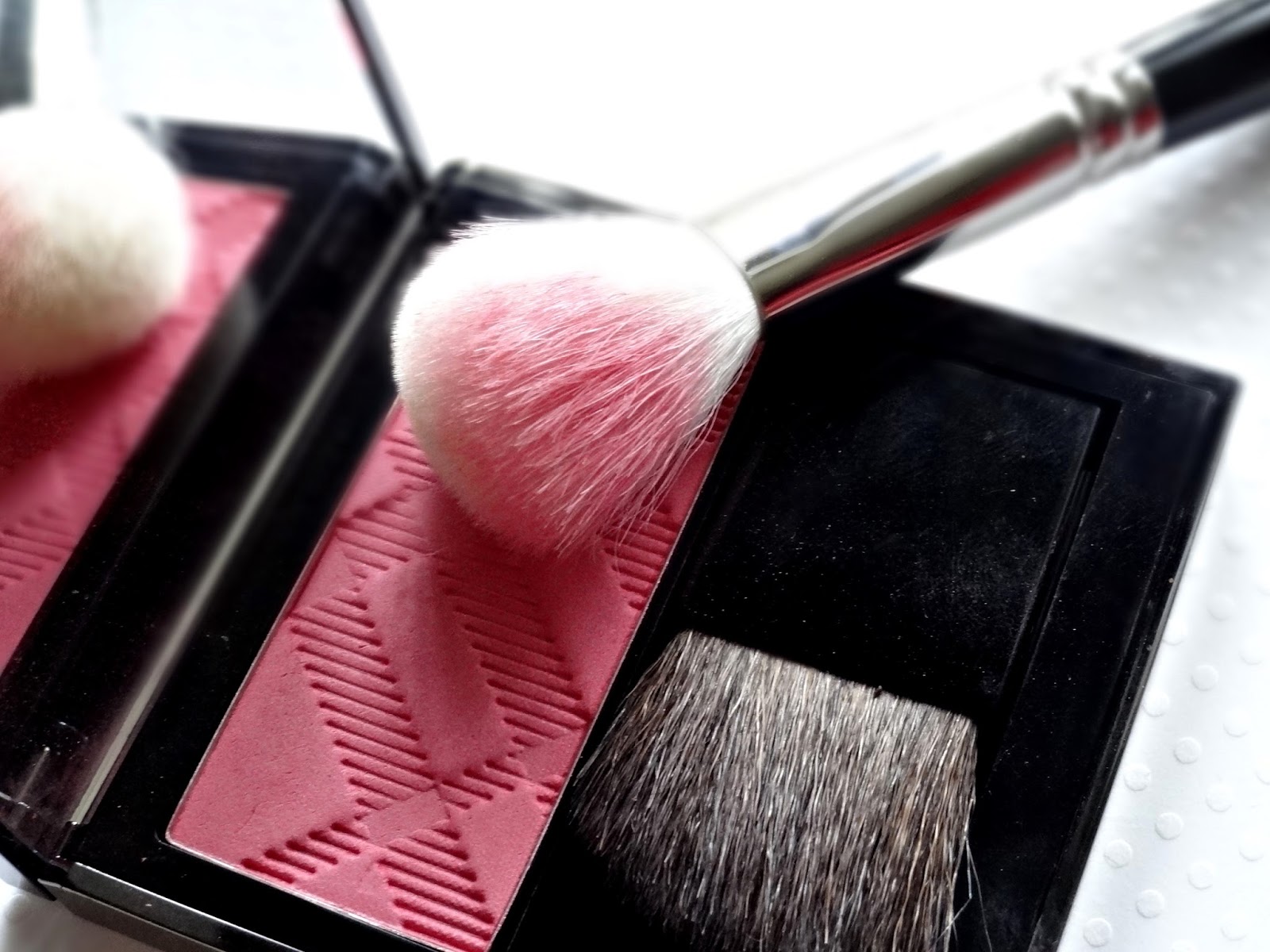 Makeup, Beauty and More Hakuhodo J511 Angled Highlighter Brush