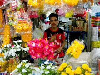 MERCADO DE LAS FLORES PAK KHLONG TALAT, BANGKOK. TAILANDIA