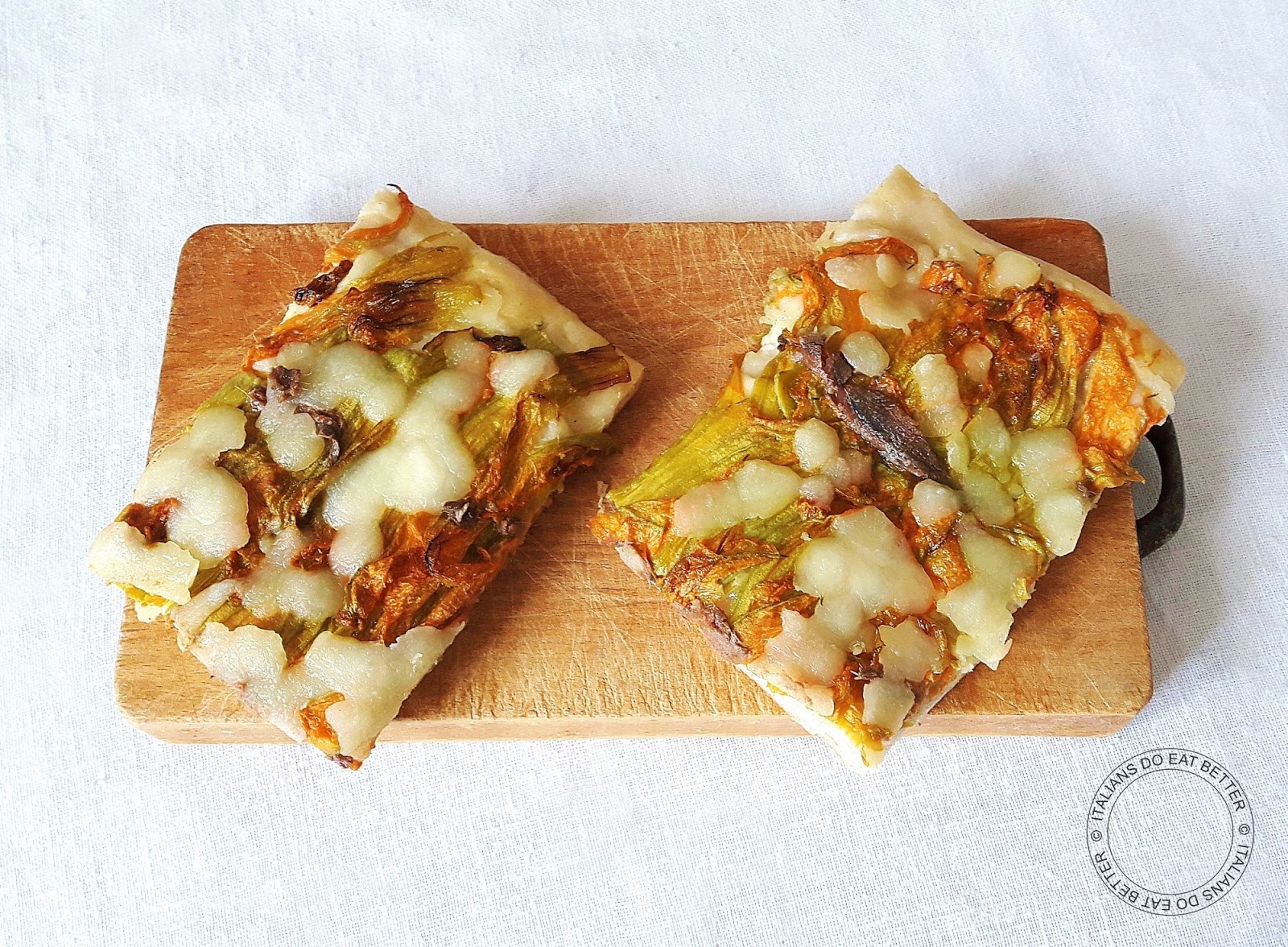 ITALIANS DO EAT BETTER PIZZA AI FIORI DI ZUCCA CON STRACCHINO