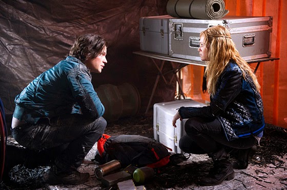 What Episode Does Finn Die In The 100 Spot Light: The 100: Finn's Goodbye