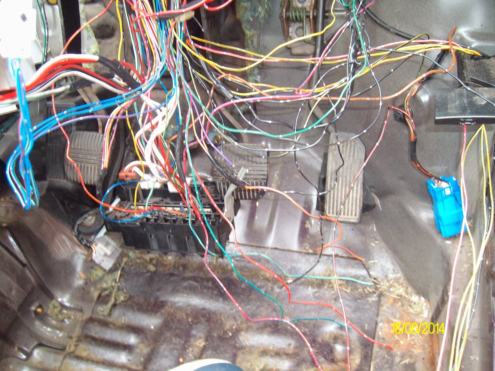 Autograss racing on a budget: Electrical wiring - bomb ... Autograss racing on a budget: Electrical wiring - bomb ...