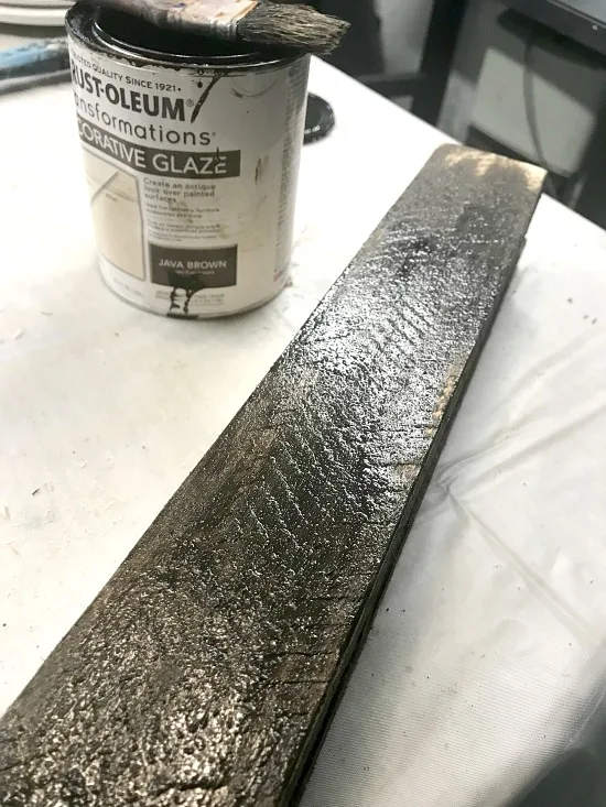 Staining Pallet Wood