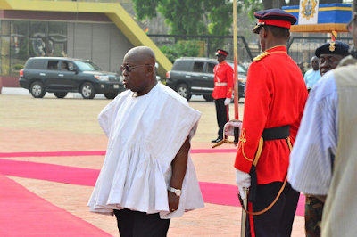 2b Check out photos of Ghana’s new president on his first day at work