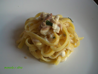 linguine al limone con bufala, sgombri e bottarga