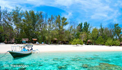  is an isle located inward the Lesser Sunda Islands or  Woow Enjoying 10 Most Amazing Travel Lombok  