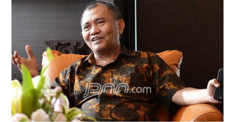 KPK Larang Angkat Honorer jadi CPNS Tanpa Tes KPK Larang Angkat Honorer jadi CPNS Tanpa Tes