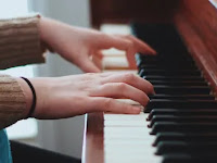 Mengarang Lagu dengan Piano Mengarang Lagu dengan Piano